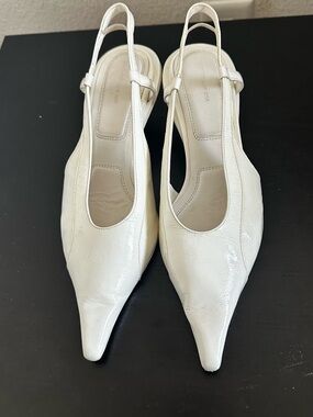H&M Sudio A/W 2024 Women’s White Pointed-Toe Slingback Heels